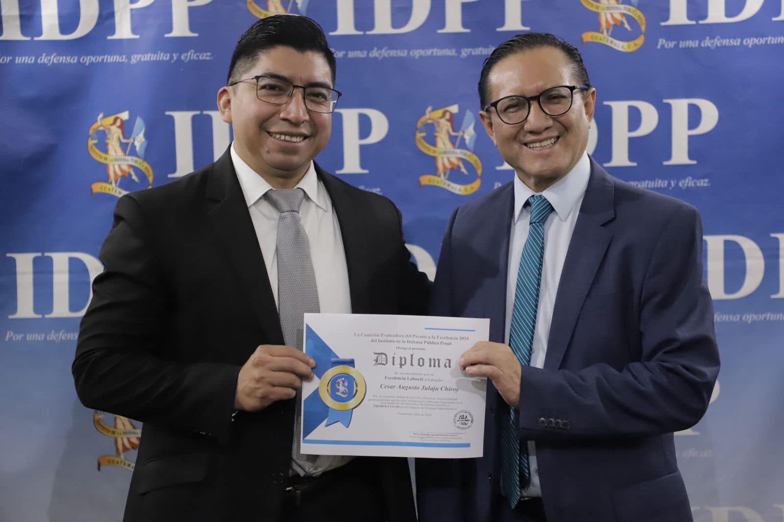 Como parte de las actividades por el 26 aniversario del IDPP, se entregó el Premio a la Excelencia