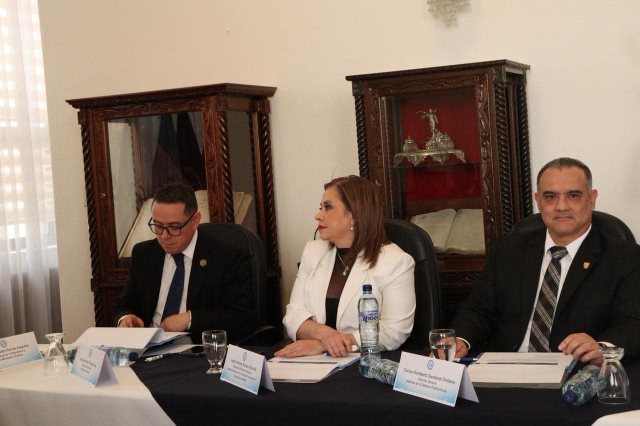 Fortalecimiento del Sector Justicia: Apoyo  a estudiantes y profesionalización de Colaboradores 